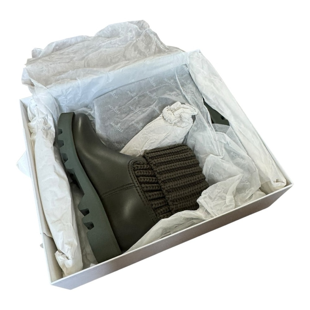 MONCLER | NIB $400 Ginette Waterproof Rain Boot in Olive Green, Size 39 - Picture 10 of 15